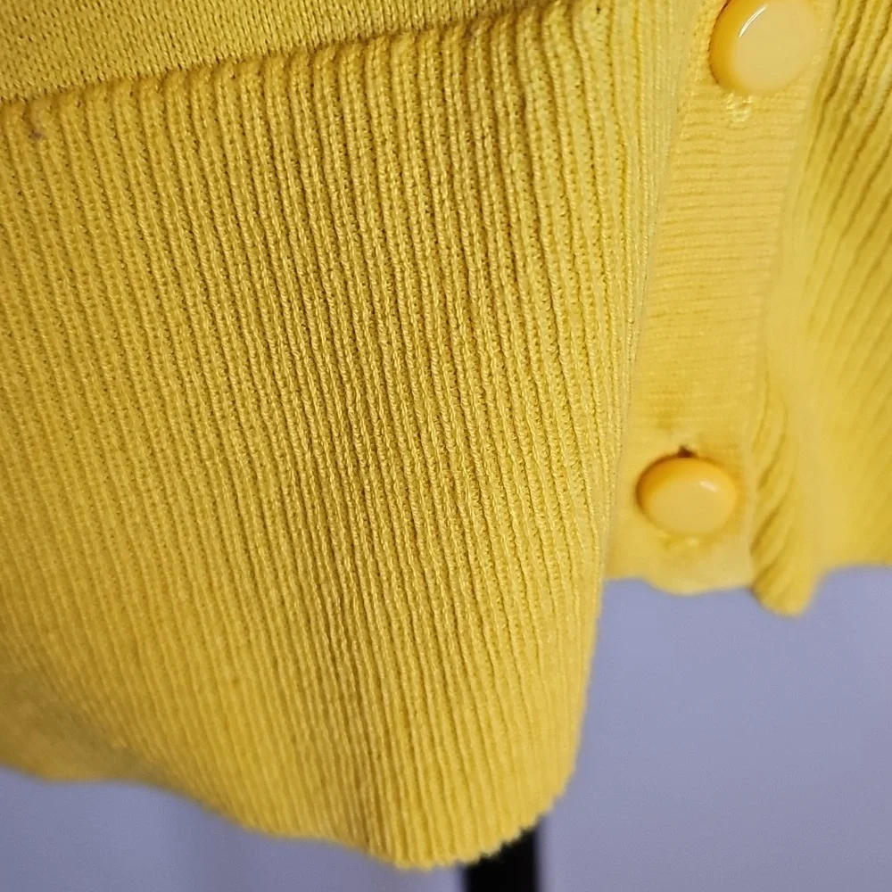 Anthropologie Moth Abuzz Bee Cardigan Sweater, Crochet Bumblebees, Yellow, Large - Picture 5 of 8